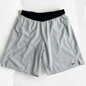 Reebok Men’s Lightweight Athletic Shorts Gray Size M